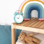 Modern kids room with ththomedec furniture and eco-friendly storage solutions