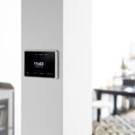 Smart thermostats compatible with systems lacking a C wire, including Nest, ecobee3 Lite, and Honeywell Home T9.