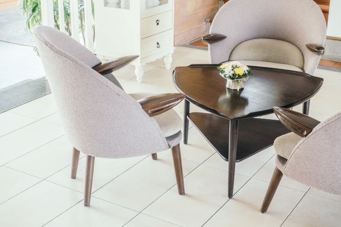 Modern JSI sofa and coffee table set in living room